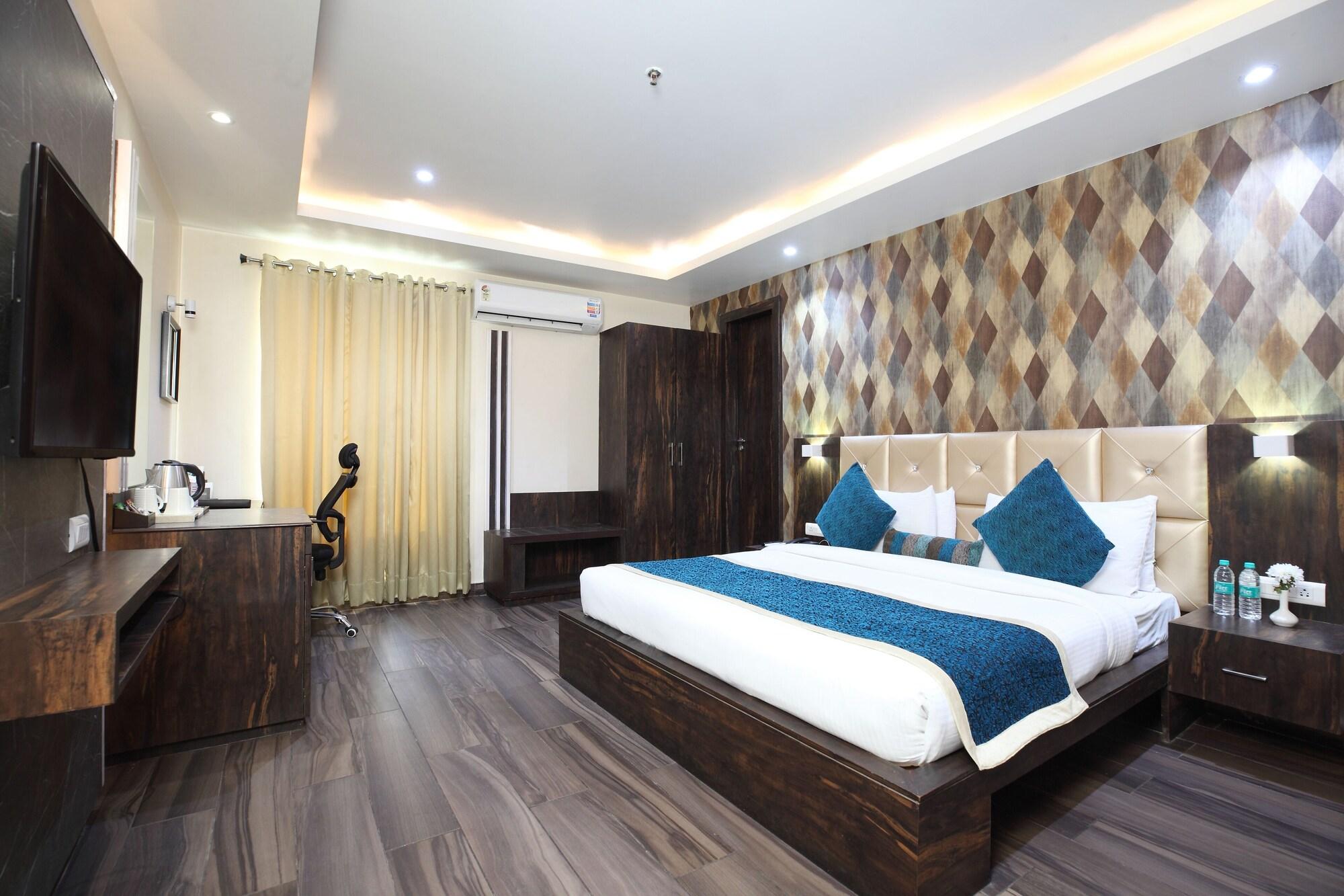 Pinnacle By Click Hotels, Lucknow Exterior foto